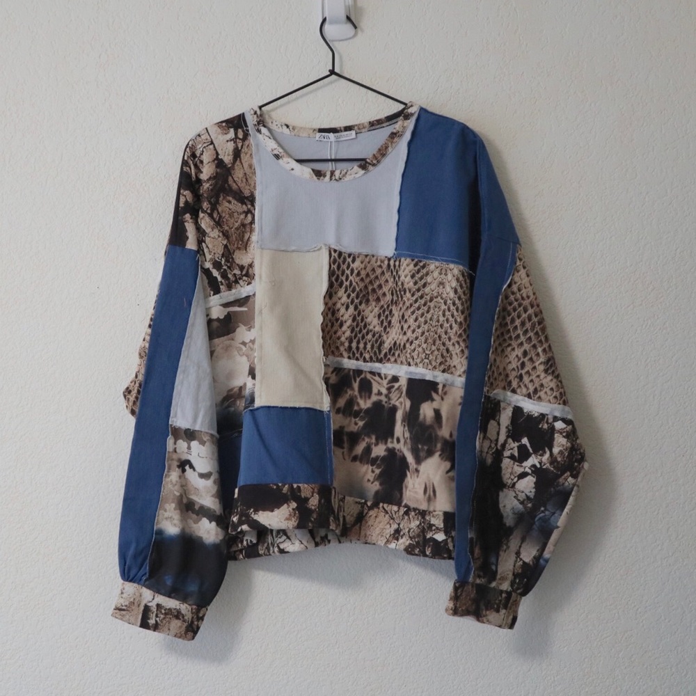 Abstract Print Top - Picture 3 of 6